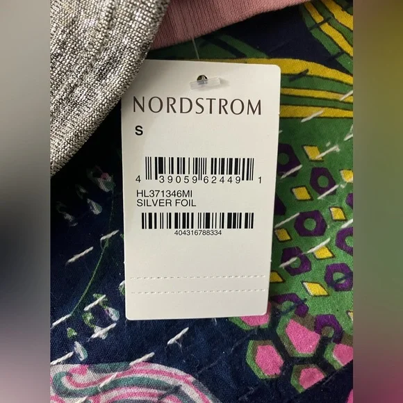 Trouve Metallic Silver Rouched Top - Silk Foil Nordstrom Small New with Tags - Picture 15 of 16